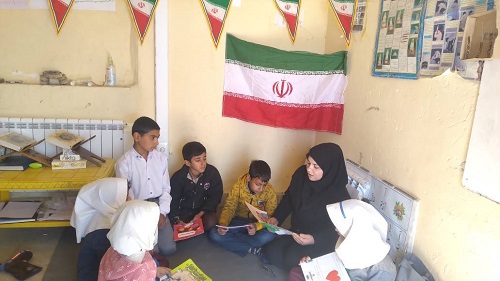 نشست مدرسه ای
