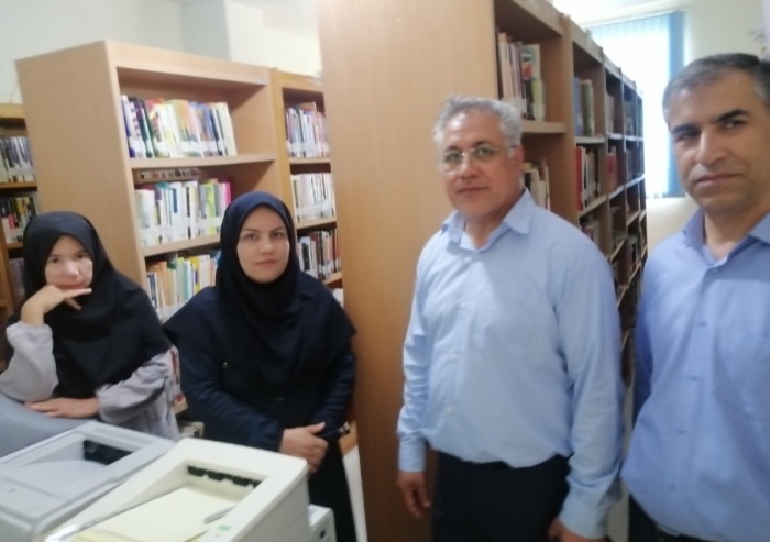 بازدید دکتر اعظمی نماینده مجلس   از کتابخانه