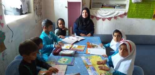حضور در مهد کودک جهت آشنایی کودکان با کتابخانه